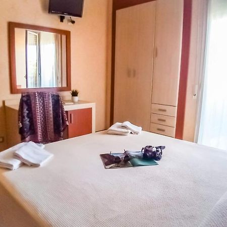 Hotel Condor Milano Marittima Bagian luar foto