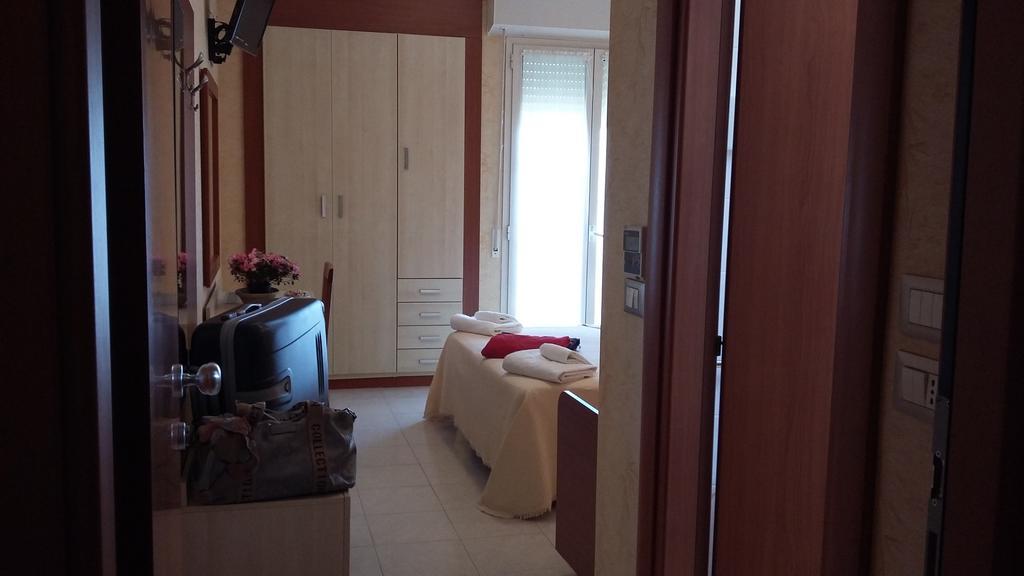 Hotel Condor Milano Marittima Bagian luar foto