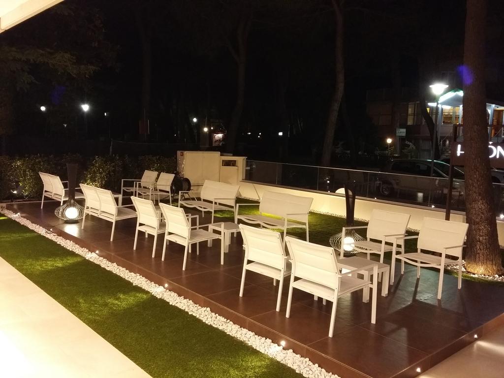 Hotel Condor Milano Marittima Bagian luar foto